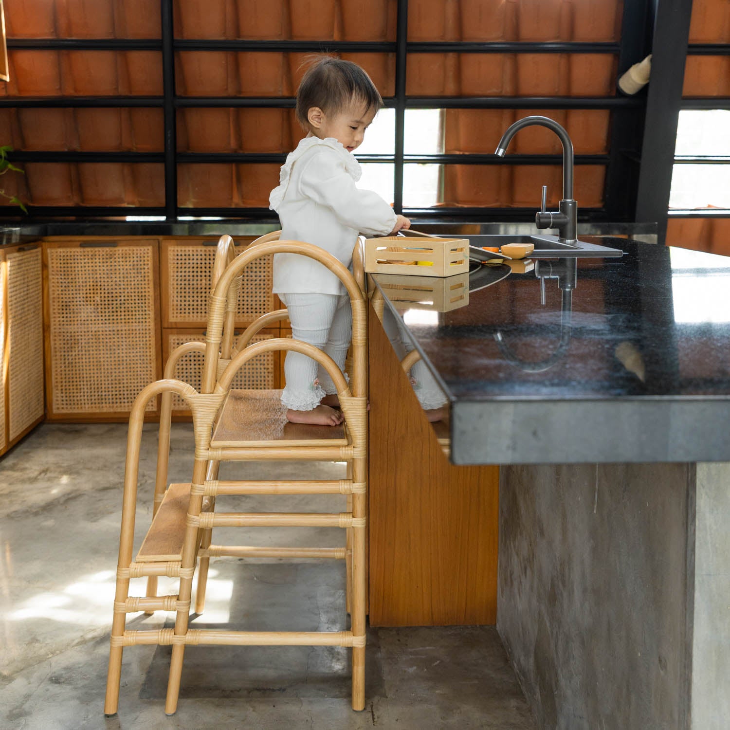 Leon Montessori Learning Tower