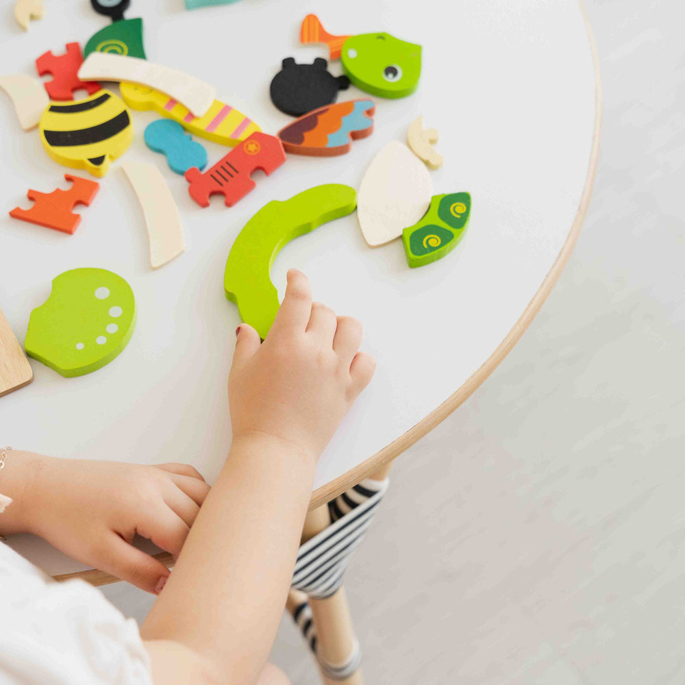Meja Anak Aulia (Sedang) &amp; Set 2 Kursi Kelinci Anak