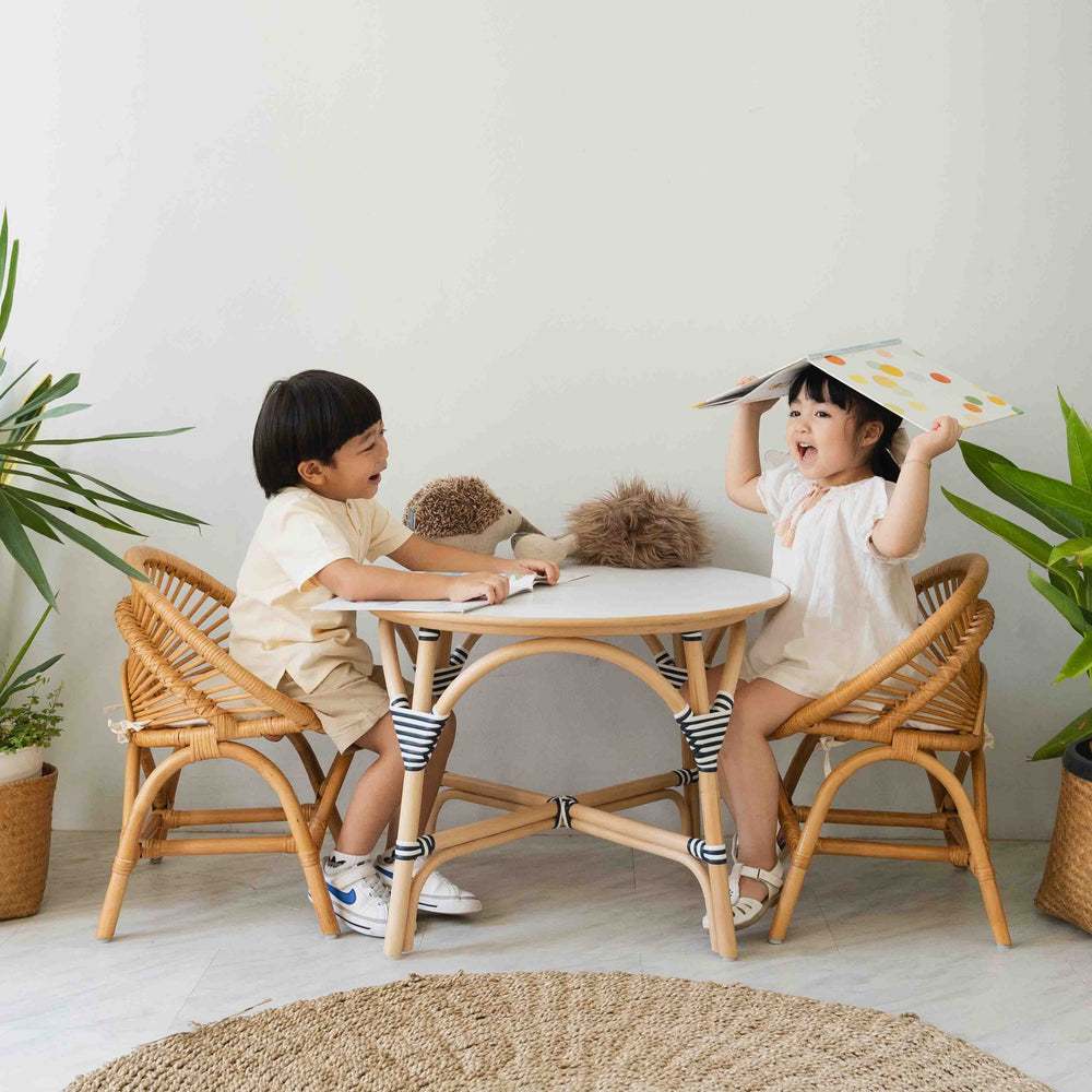 Meja Anak Aulia (Sedang) &amp; Set 2 Kursi Anak Maya (Natural)