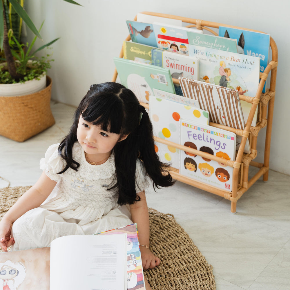 Rak Buku Display Anak Elena