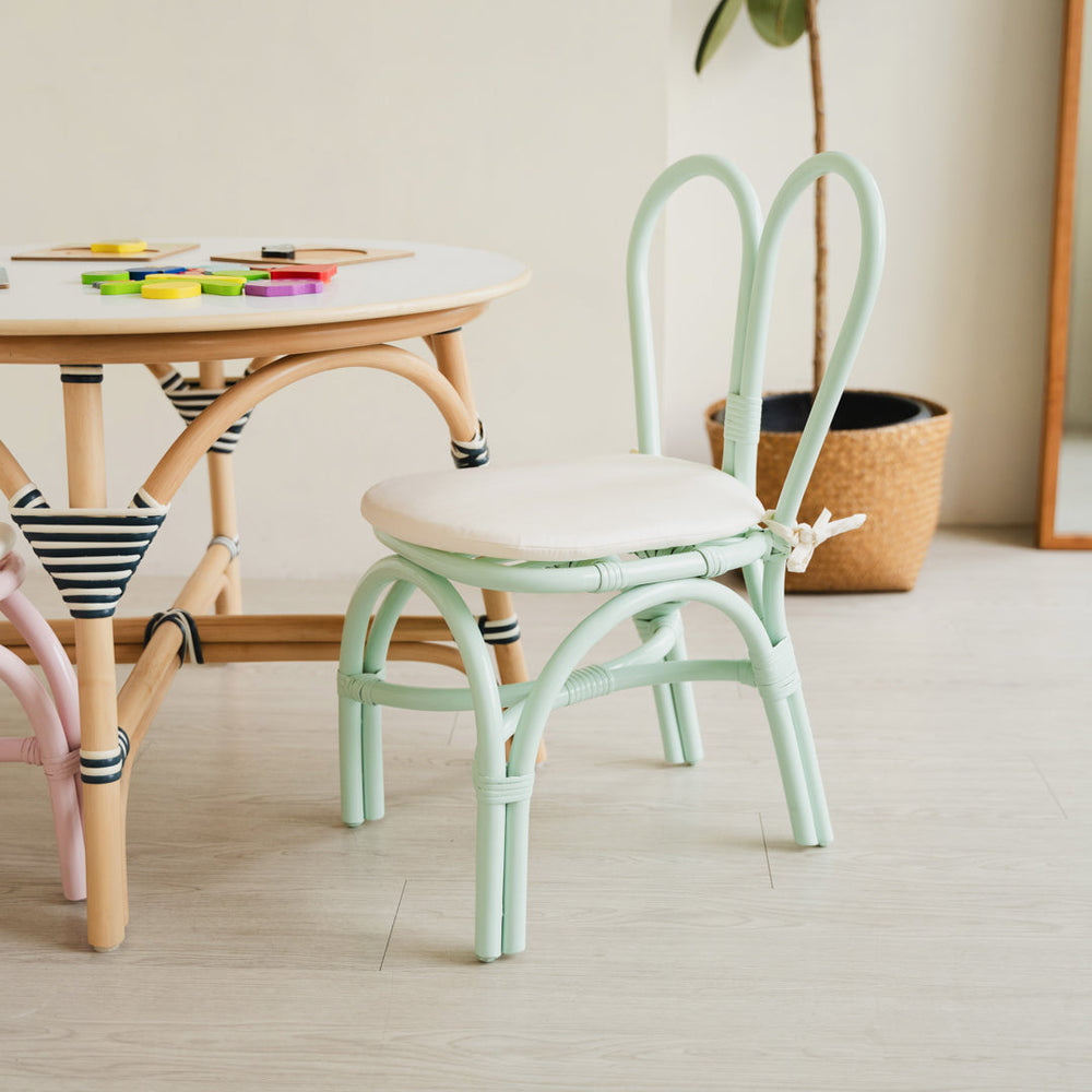 Meja Anak Aulia (Sedang) &amp; Set 2 Kursi Kelinci Anak