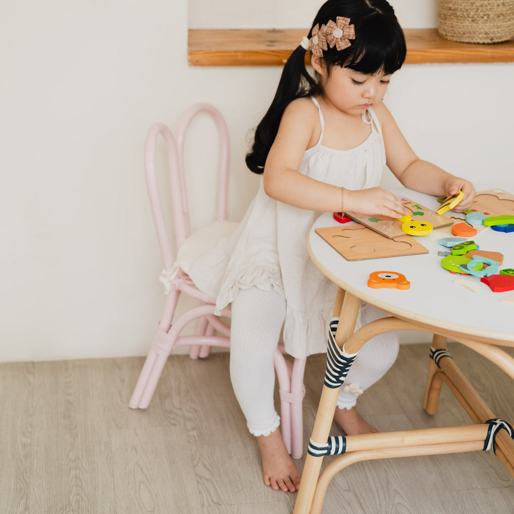 Meja Anak Aulia (Sedang) &amp; Set 2 Kursi Kelinci Anak