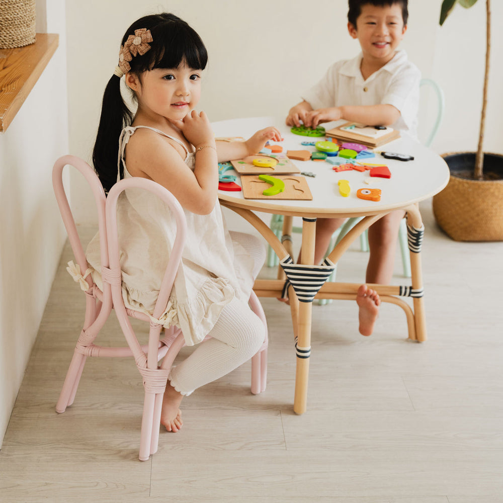 Meja Anak Aulia (Sedang) &amp; Set 2 Kursi Kelinci Anak