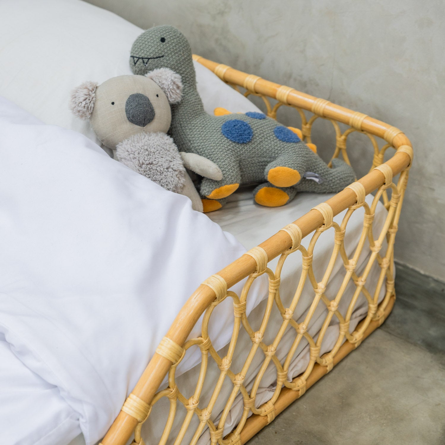 Layla Montessori Floor Bed