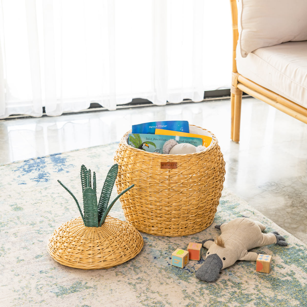 Pineapple Storage Basket Medium - Natural