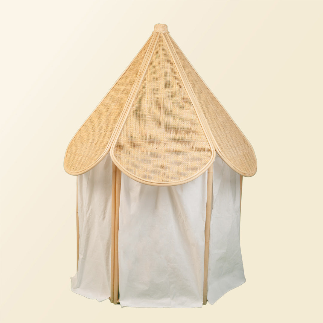 Tenda Sirkus Leon (Pameran)