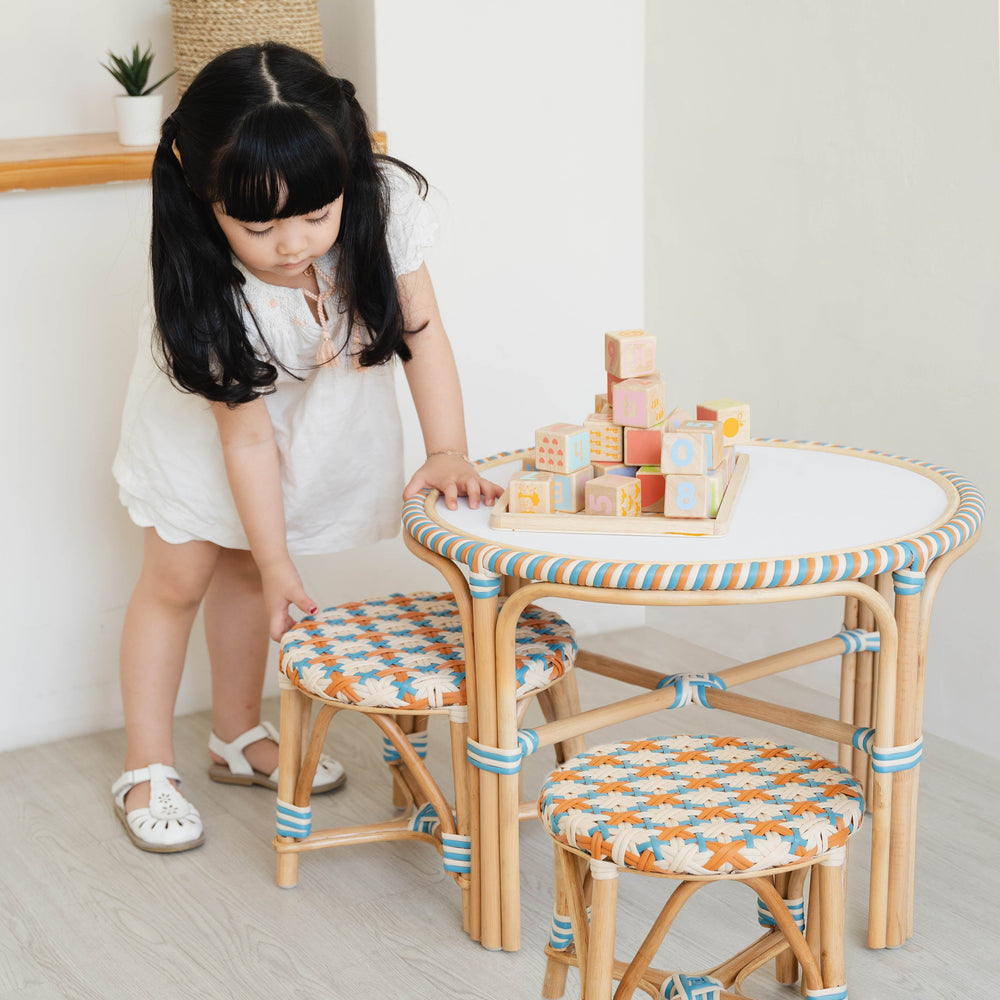 Xander Kids Meja &amp; Set Xander Kids Stools