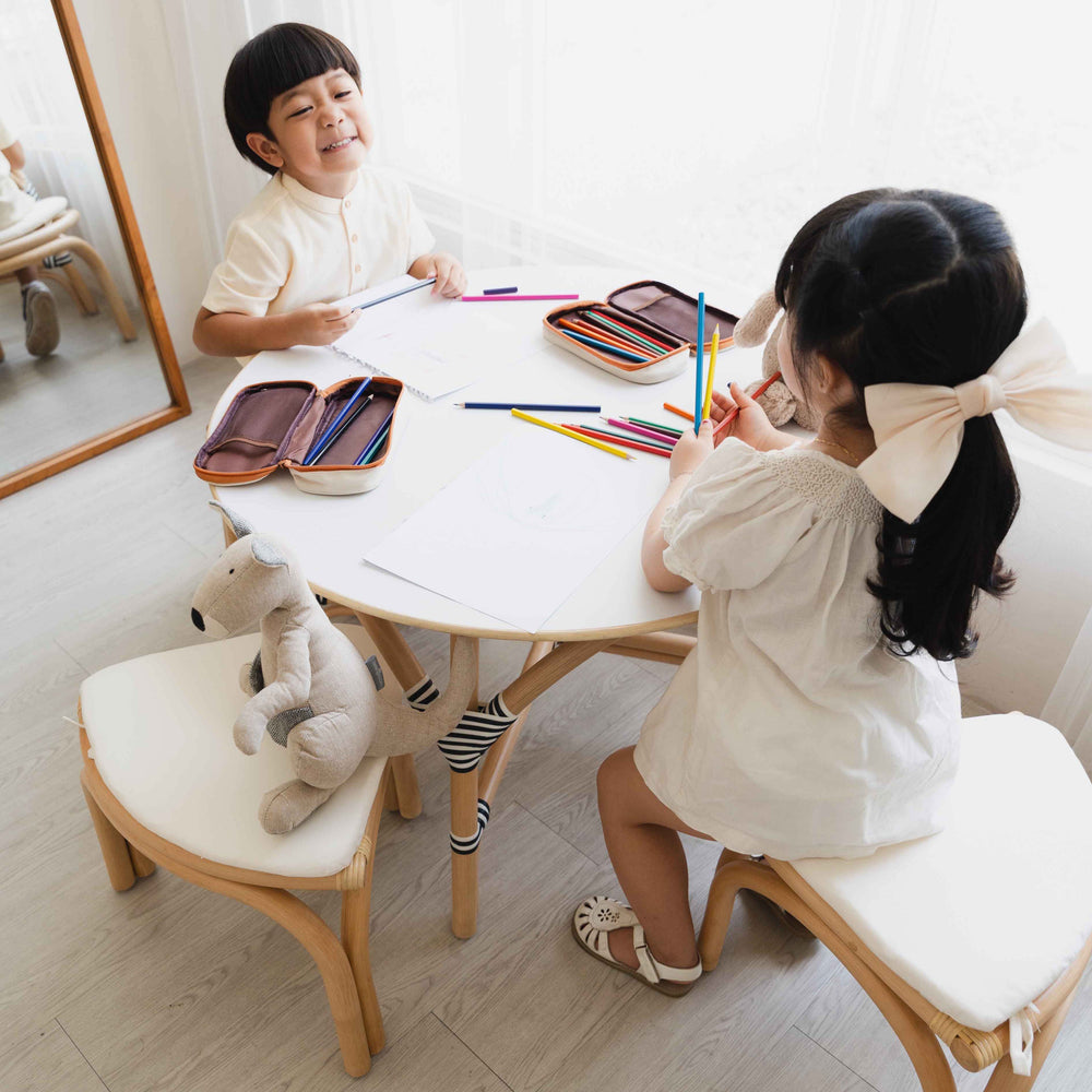 Meja Anak Aulia (Besar) &amp; Set Bangku Anak Aulia