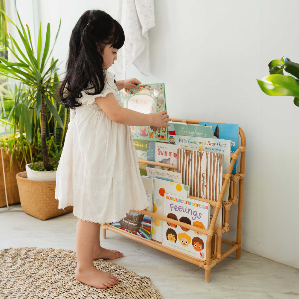 Rak Buku Display Anak Elena